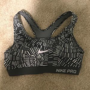 Nike sports bra XS
